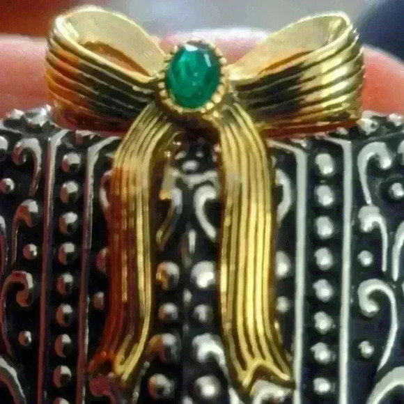 Silver and gold  brooche - Picture 3 of 4